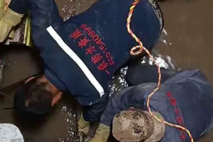 广州电梯井堵漏施工视频